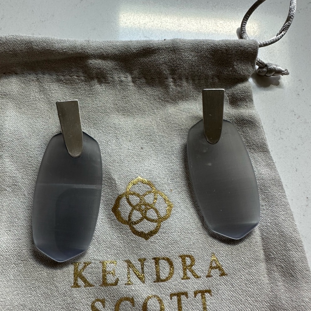 Kendra Scott Silver and Gray Drop Earrings